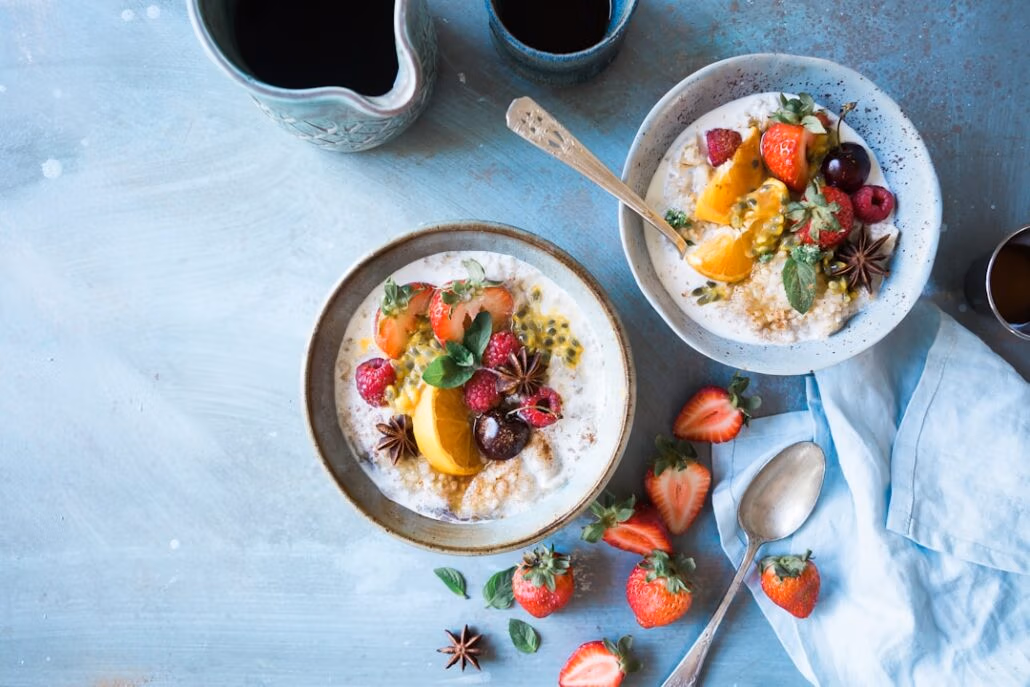 Kom yoghurt met fruit