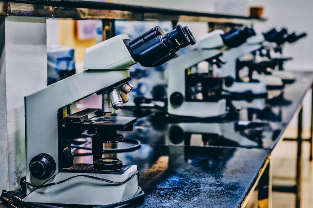 Microscoop en wetenschappelijk onderzoek