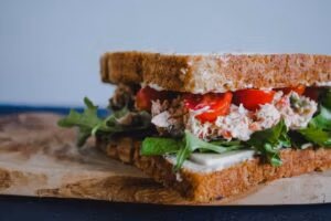 Volkoren brood belegd